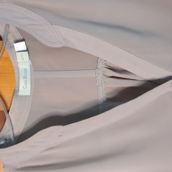 Costa Blanca* short sleeve chiffon crop top type blouse. - Picture 10 of 10